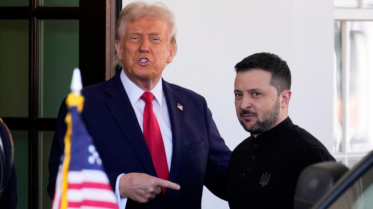 Trump Zelenski grme ABD Ukrayna konuma Telefon grmesi fotoraflar resimleri