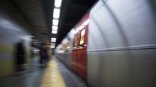 stanbul'da metroda korku dolu anlar! Yolcular mahsur kald