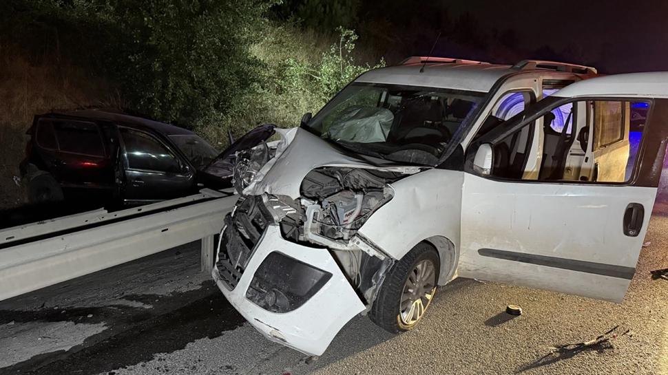 Eypsultan'da trafik kazas: 1'i ar 2 yaral
