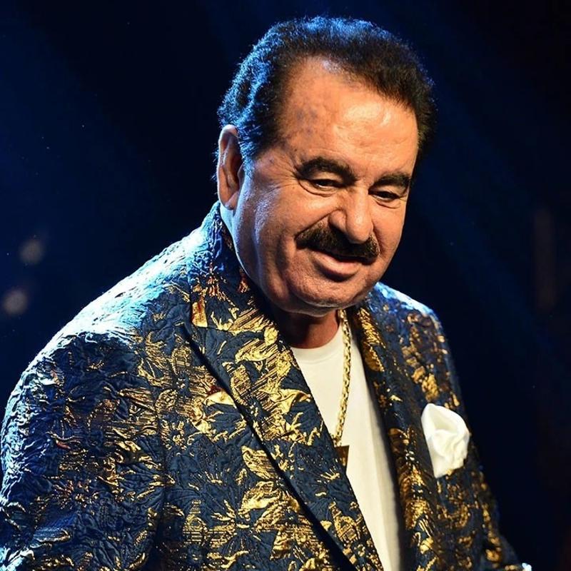 brahim Tatlses'ten talya seyahati! Uakta selfie ekilip paylat
