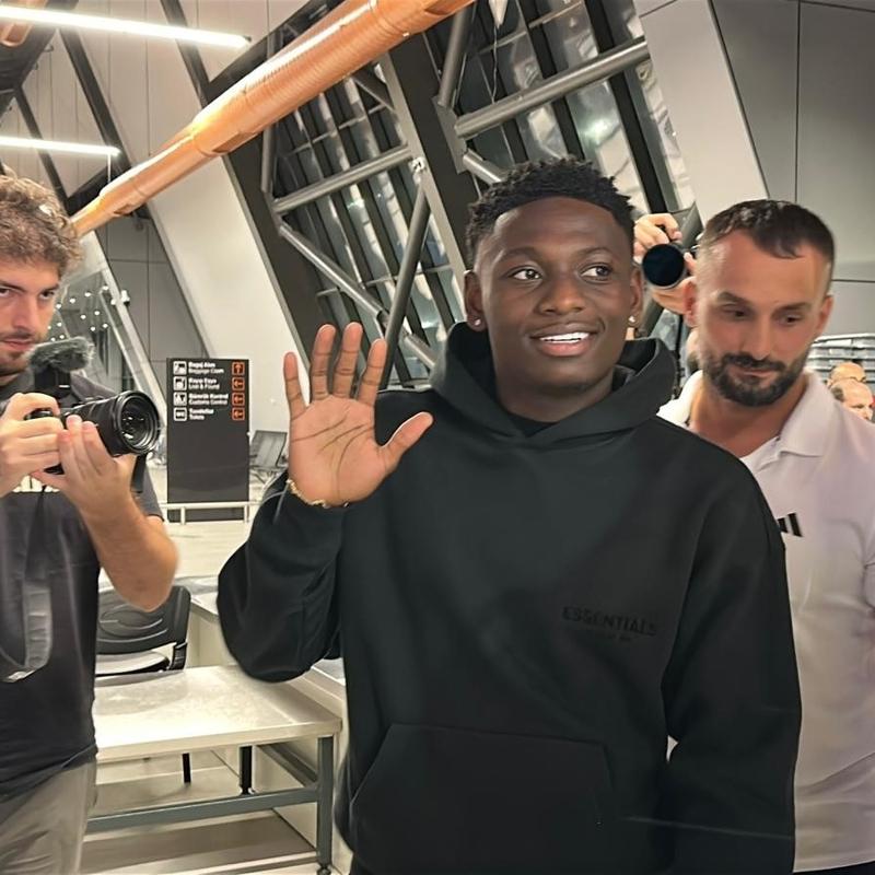 Trabzonspor'un 196. yabanc oyuncusu Kazeem Olaigbe