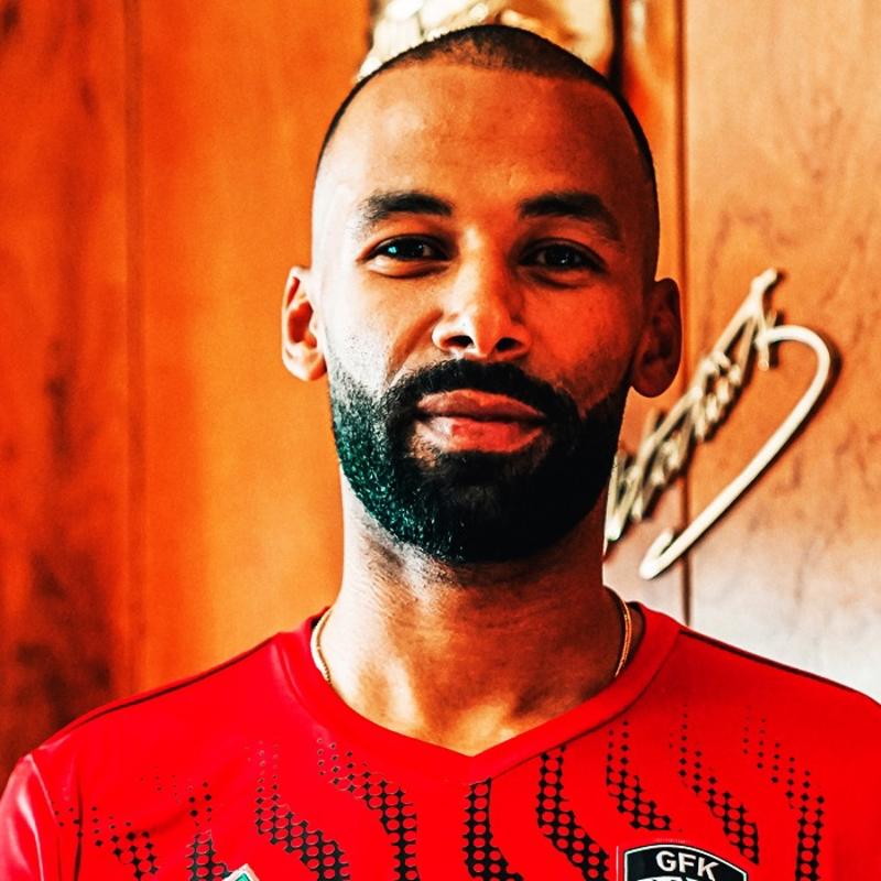 Naz�m Sangare'nin yeni adresi Gaziantep FK oldu