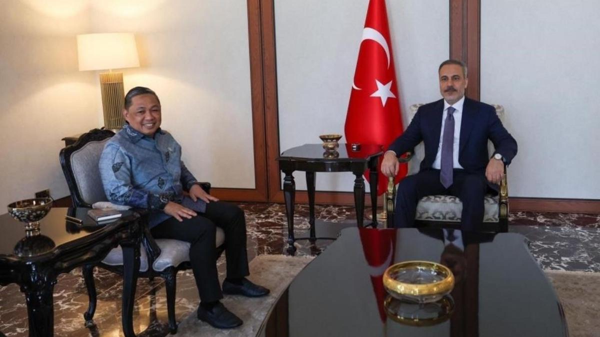 Dileri Bakan Hakan Fidan Endonezya Anis Matta fotoraflar resimleri
