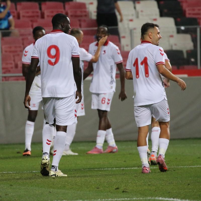 Samsunspor evinde Gen�lerbirli�i'ni a��rlayacak
