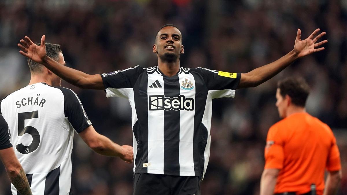 Alexander Isak Liverpool Transfer fotoraflar resimleri