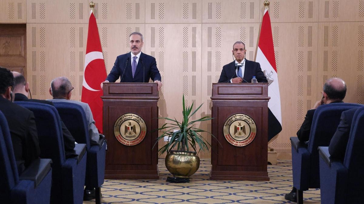 Hakan Fidan Msr basn toplants fotoraflar resimleri