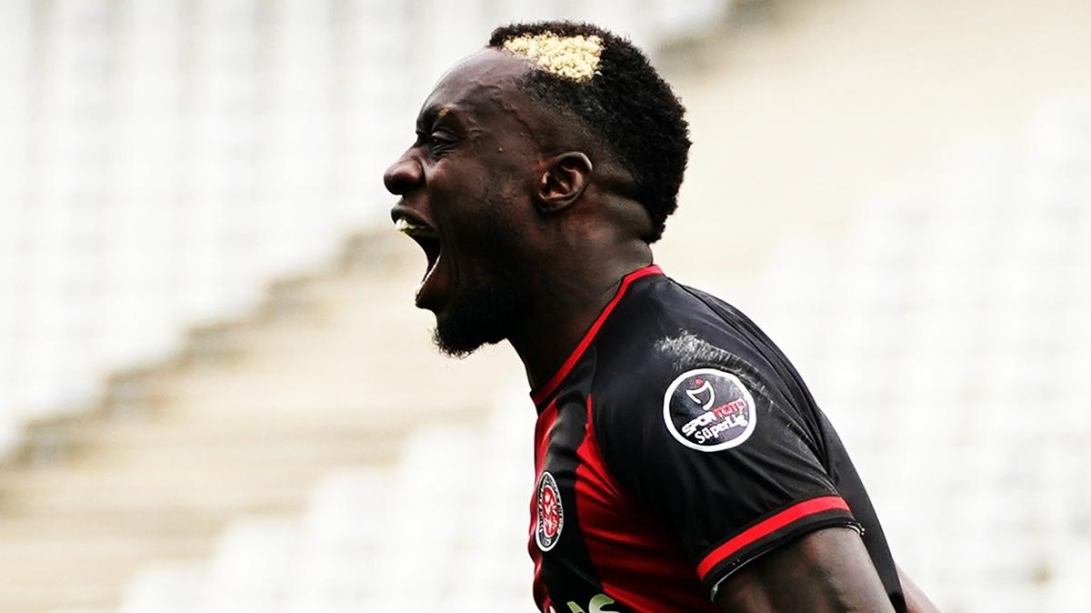 Mbaye Diagne Amedspor Transfer fotoraflar resimleri