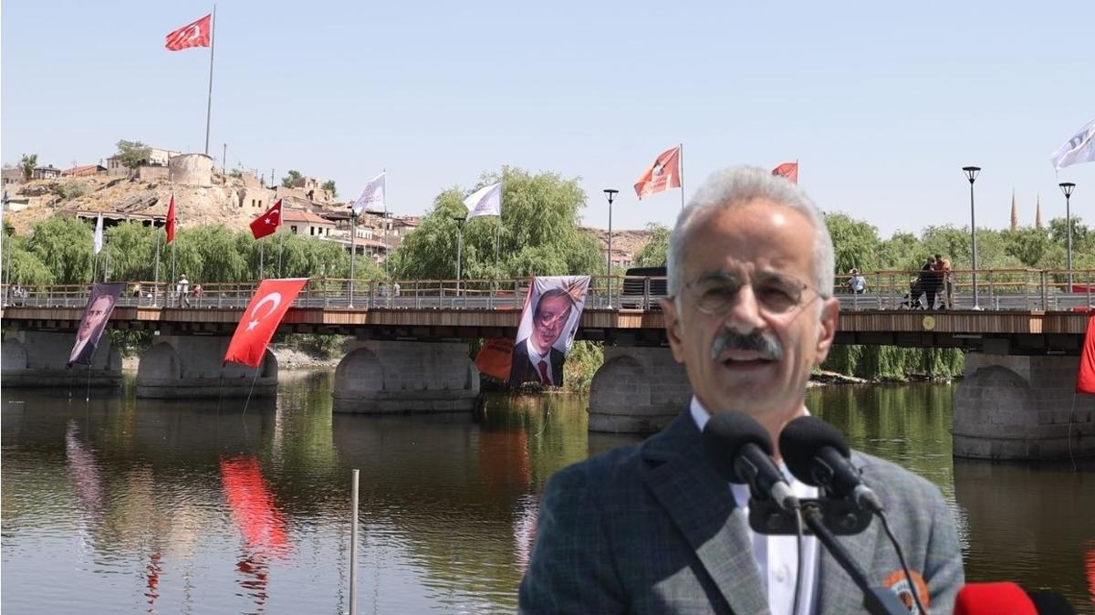Uralolu Avanos Kprs Al Treni fotoraflar resimleri