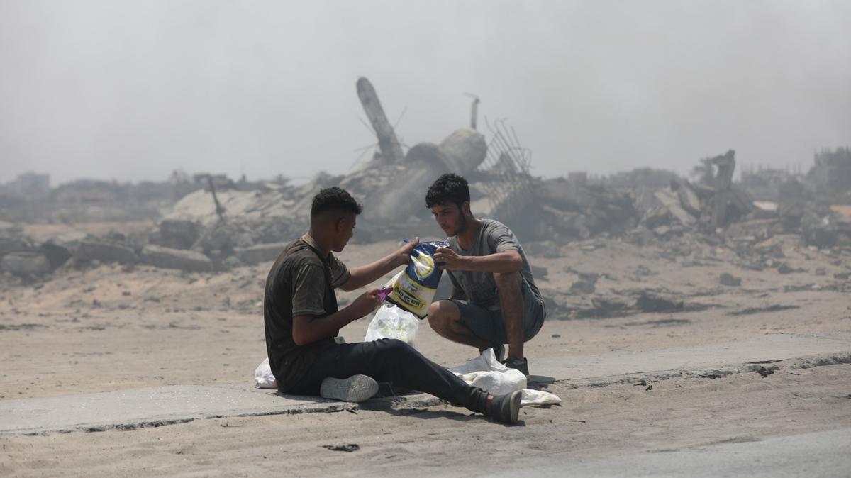 israil saldrs  sivil kayplar  gazze bombardman fotoraflar resimleri