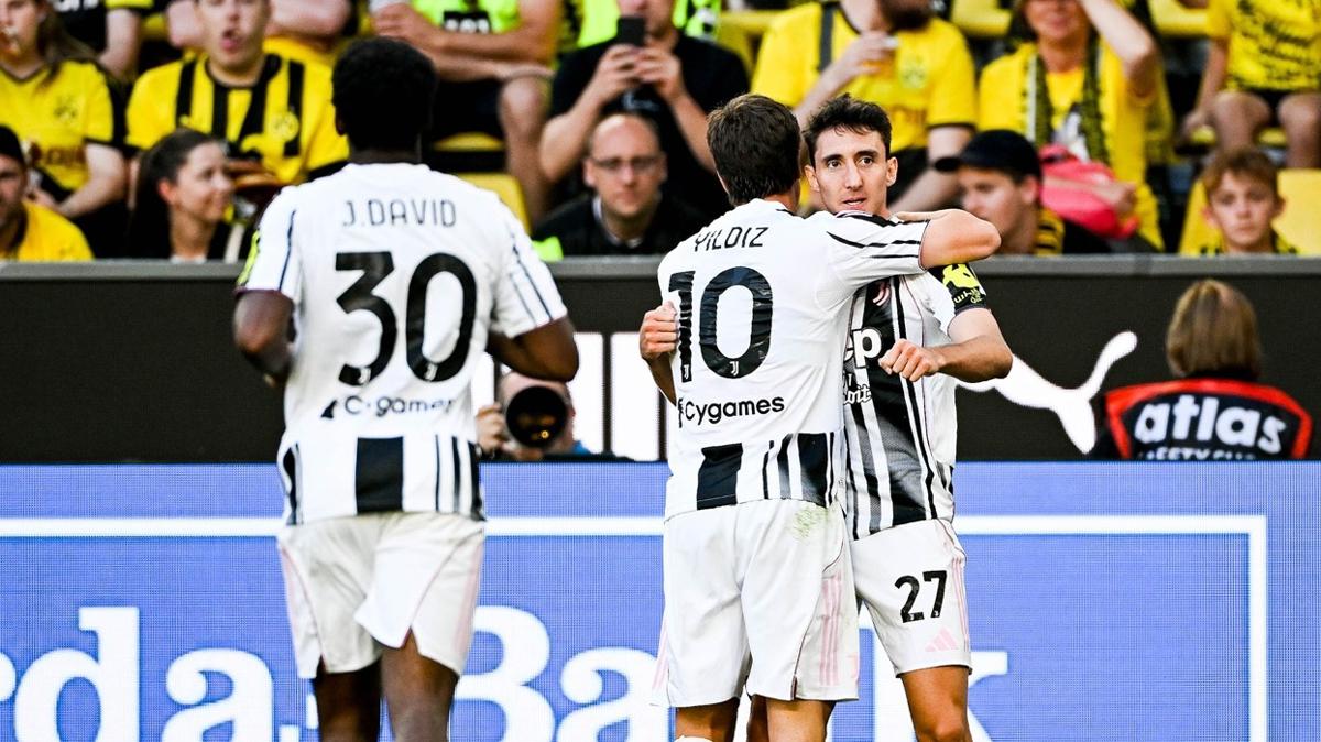 Juventus Borussia Dortmund Kenan Yldz fotoraflar resimleri