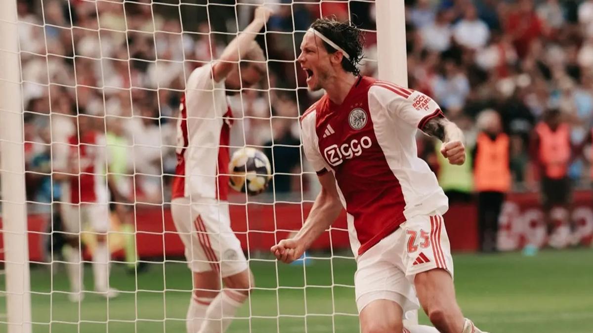 Ajax Hollanda Weghorst Telstar fotoraflar resimleri