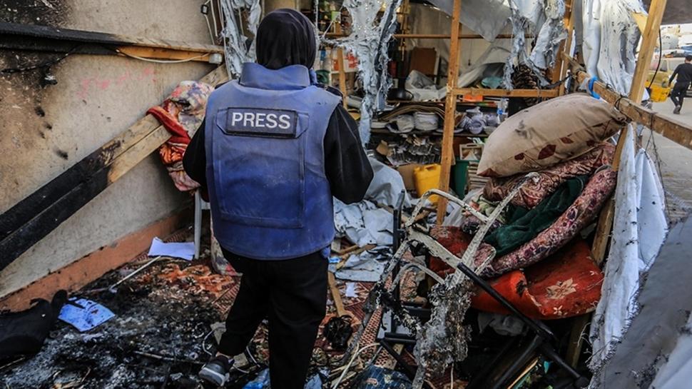 galci srail ordusu Gazze'de 5 gazeteciyi ldrd