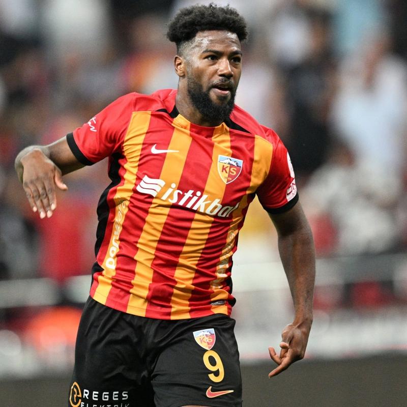 Kayserispor, Nazon'un stiklal'e transferini duyurdu