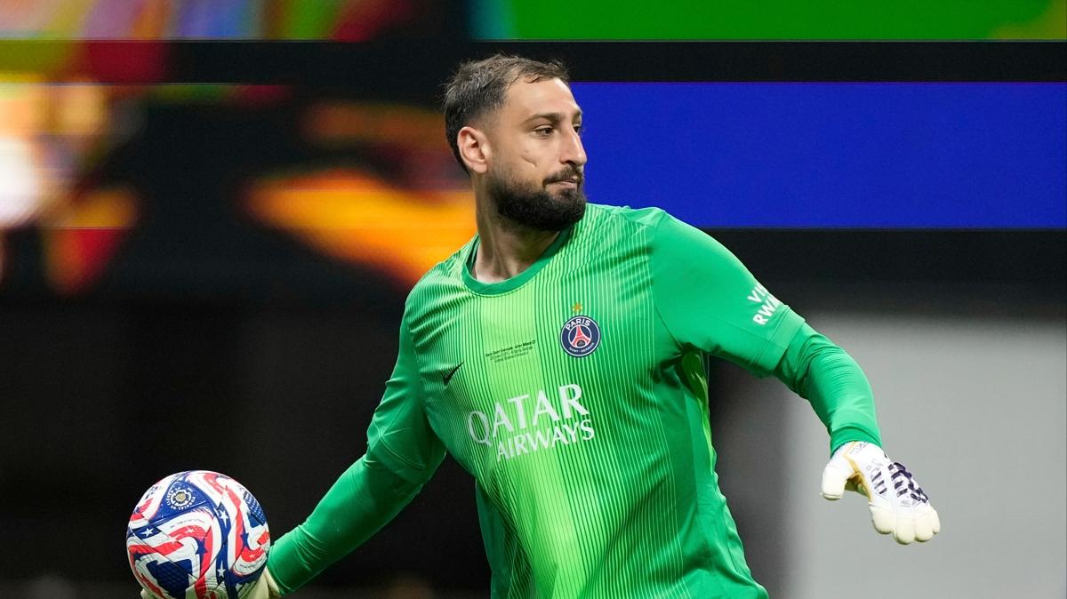 Donnarumma PSG Transfer fotoraflar resimleri
