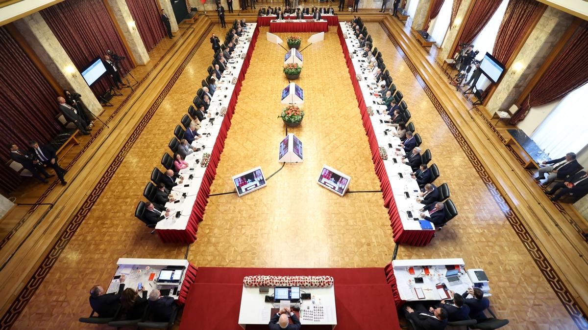 TBMM Numan Kurtulmu AK Parti Komisyon fotoraflar resimleri