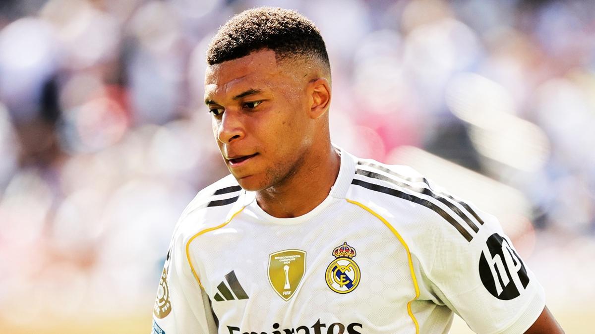 Kylian Mbappe  Real Madrid Transfer Arabistan fotoraflar resimleri