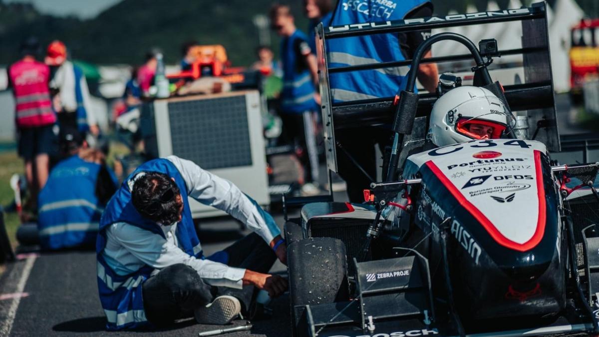 Yldz Teknik niversitesi Formula Student pist fotoraflar resimleri