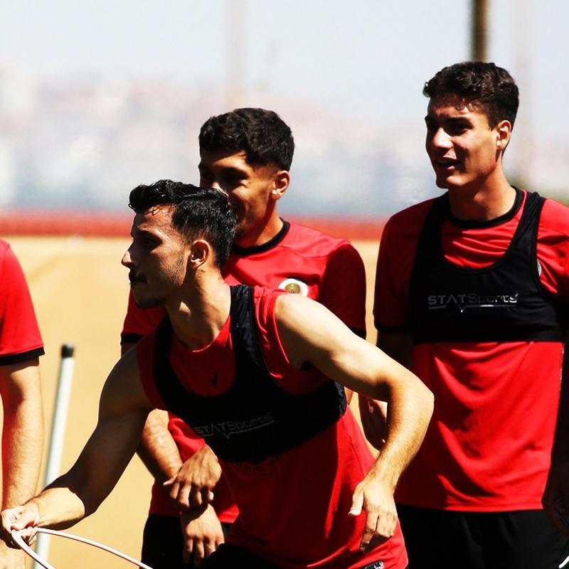 Gen�lerbirli�i, Antalyaspor mesaisine devam etti