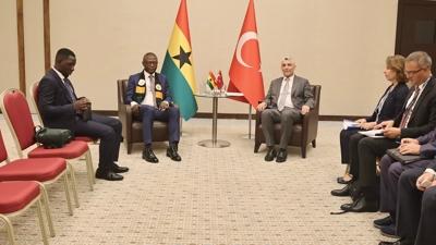 Bakan Bolat, Afrikal mevkidalaryla grt