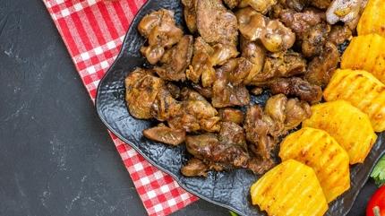 15 dakikada hazr pratik tavuk cieri tarifi: Kzarm ve baharatl haliyle akam sofralarnn yldz