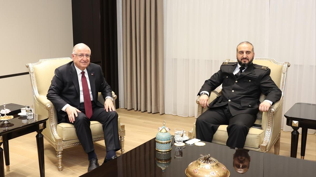 Milli Savunma Bakan Suriye Savunma Bakan Gler Ebu Kasra fotoraflar resimleri