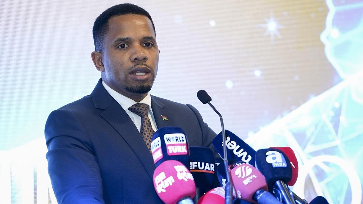 Ismaila Ceesay 13 Dnya Sektrler Aras birlii Forumu afrika doal kaynak fotoraflar resimleri
