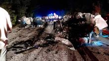 anakkale'de iki otomobilin arpt: 6 can kayb