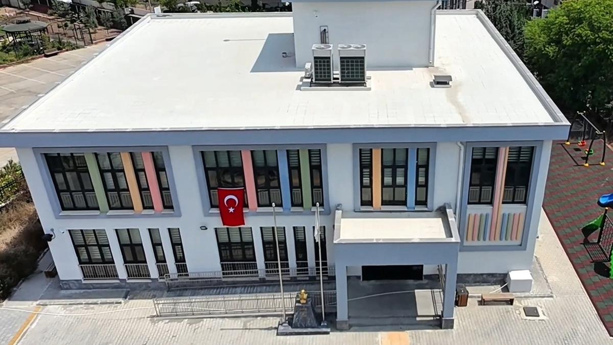 Adana deprem  yeni okullar  eitim binalar fotoraflar resimleri