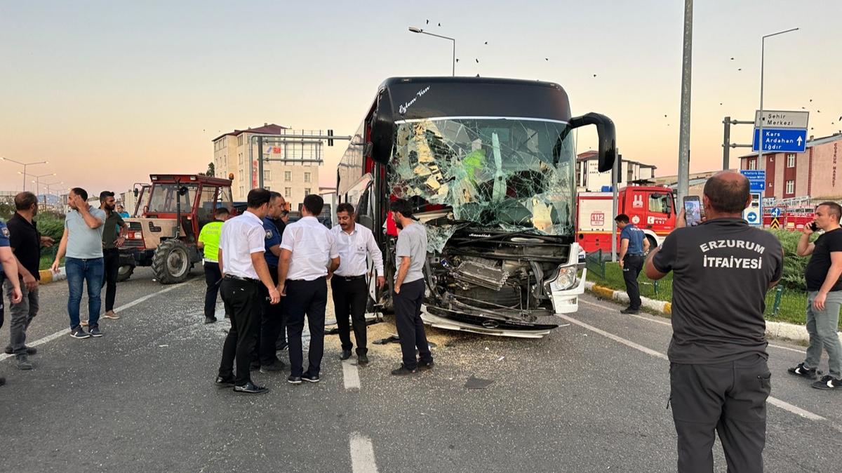 Erzurum Otobs Traktr Trafik Kazas fotoraflar resimleri
