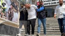 15 Temmuz ehidi Fatih Satr'n mezarn tahrip eden zanl yakaland