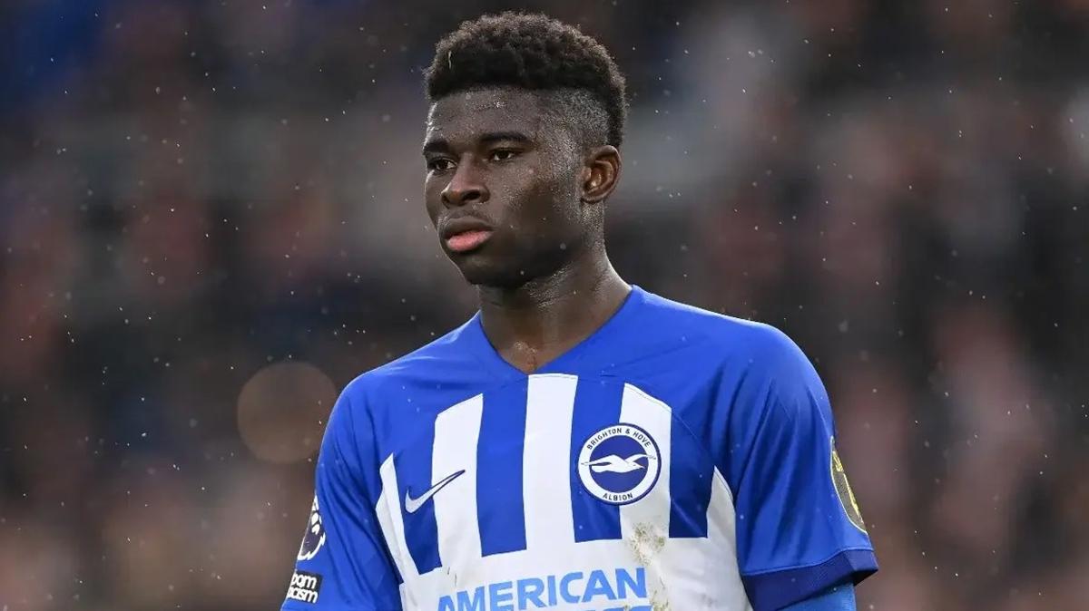 manchester united carlos baleba transfer fotoraflar resimleri