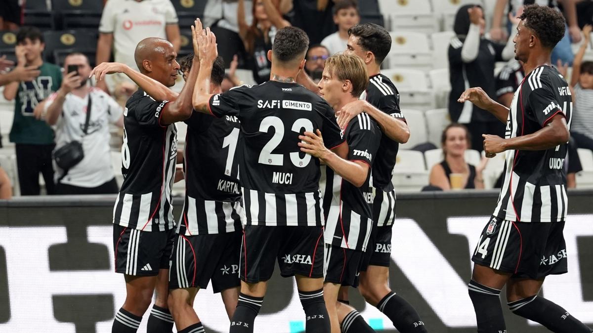 konferans ligi futbol play-off fotoraflar resimleri