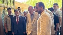 Bakan Erdoan'a Mula'da youn ilgi! Namaz k vatandalarla sohbet etti