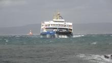 Gney Marmara'da baz feribot seferleri iptal edildi