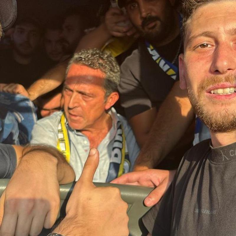 Fenerbahe Bakan Ali Ko, stadyuma taraftarlarla birlikte gitti