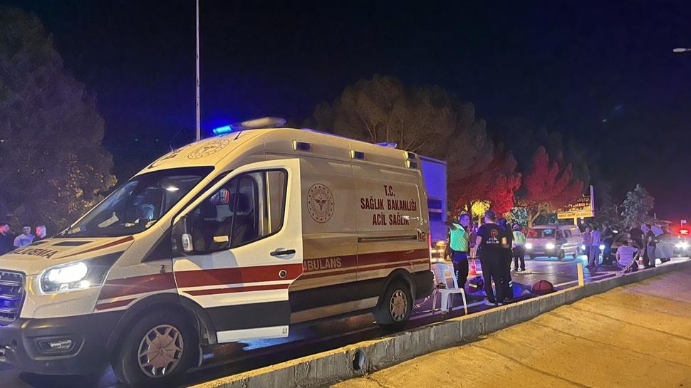 Burdur'da aklalmaz olay! Cenazenin yan banda elenmeye devam ettiler
