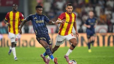 Fenerbah�e kendini yakt�!