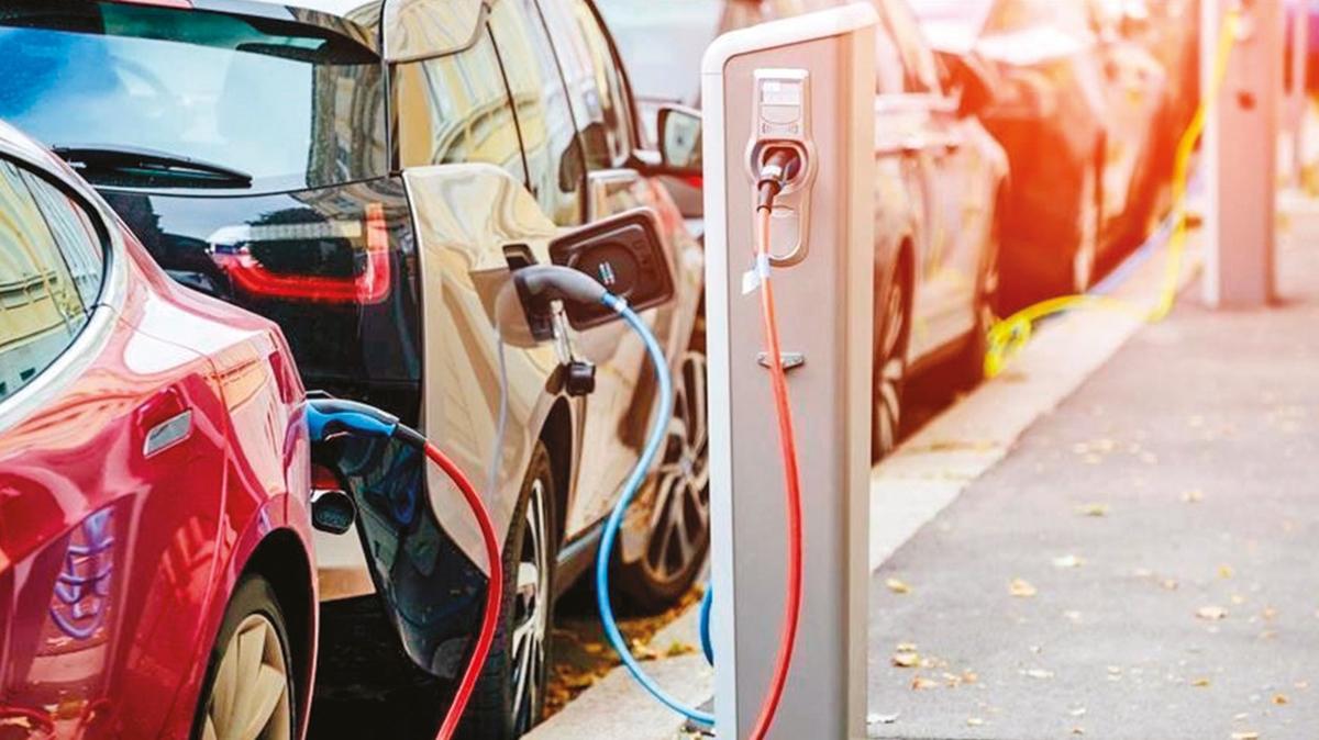 otomobil elektrikli otomobil elektrikli ara otomobil sat trkiye avrupa fotoraflar resimleri