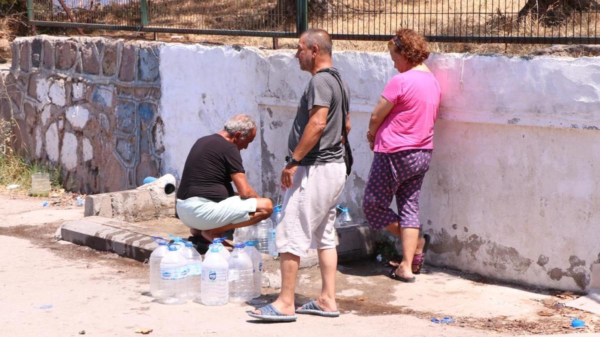 zmir Menderes su kesintisi  Knk su kaynaklar azalma  su kesintisi Izmir fotoraflar resimleri