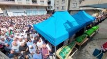 Giresun'da fndk iilerini tayan kamyonet devrilmiti: Hayatn kaybeden 4 kii son yolculuuna uurland