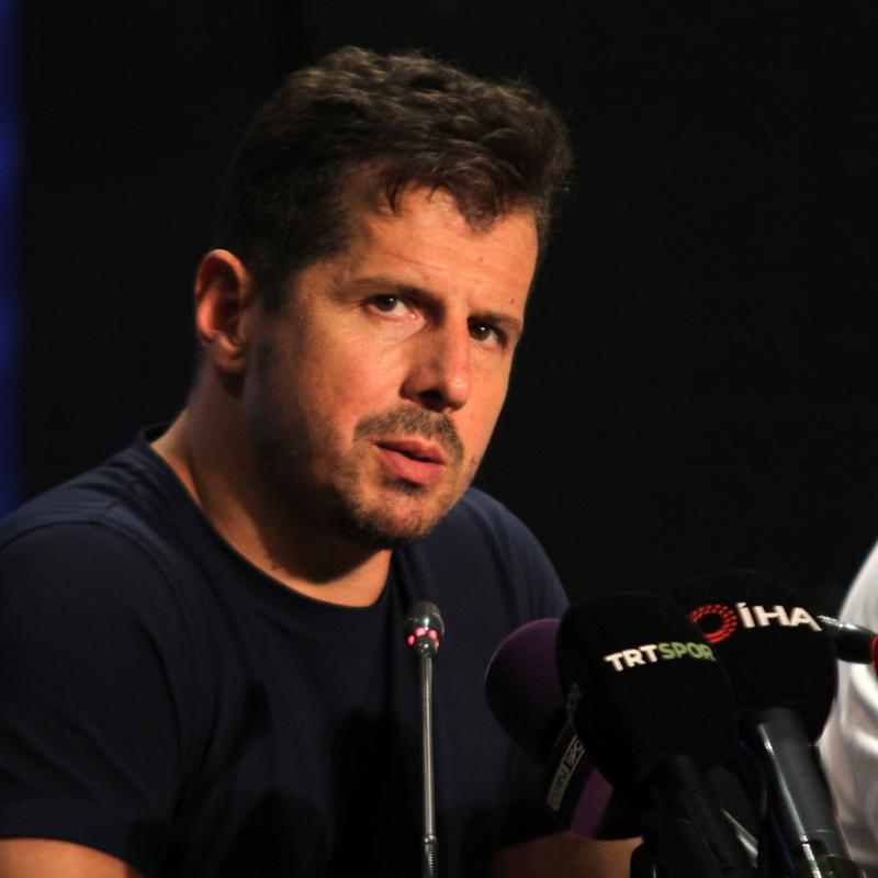 Emre Bel�zo�lu: G�c�m�ze g�re iyi i�ler yap�yoruz