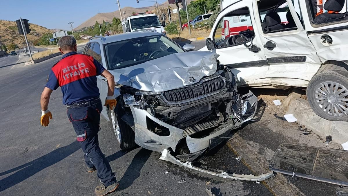 kaza trafik kazas bitlis fotoraflar resimleri