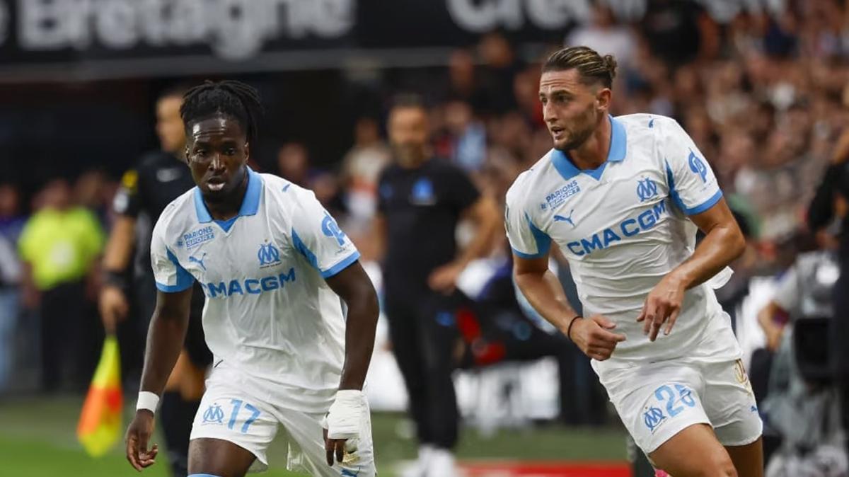 Adrien Rabiot Jonathan Rowe kadro d fotoraflar resimleri