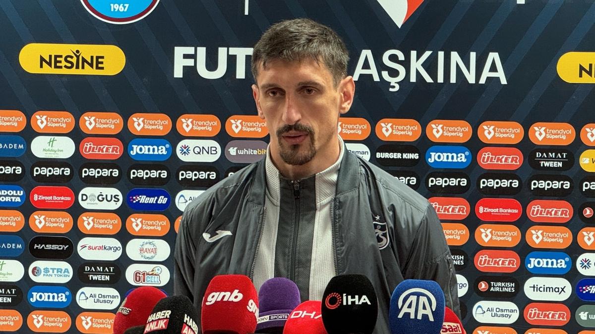 Trabzonspor Stefan Savic Kasmpaa fotoraflar resimleri