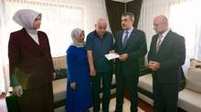 Bakan Tekin, Bakan Erdoan'n ''Terrsz Trkiye'' mektubunu ehit ailesine ulatrd