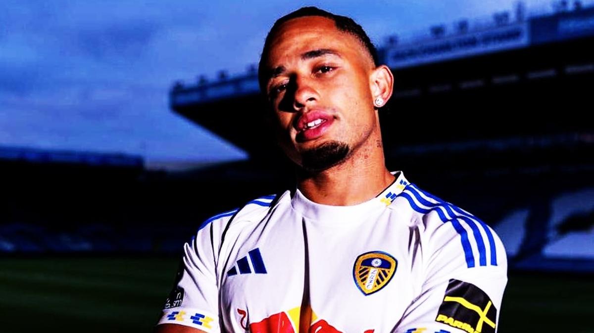 Premier Lig Leeds United Okafor fotoraflar resimleri