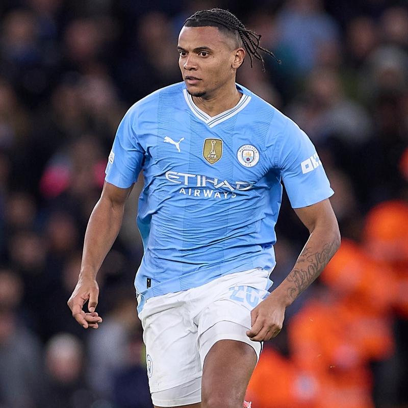 Pep Guardiola'dan Manuel Akanji aklamas