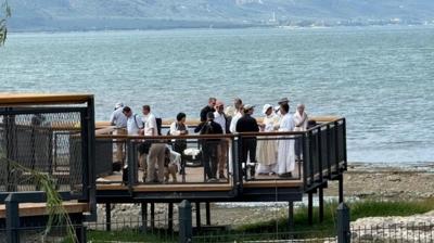 znik'te Papa hareketlilii... Hristiyanlar ayin iin topland
