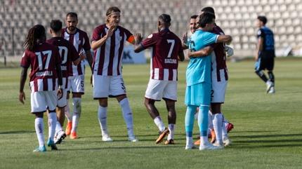 Band�rmaspor, Adana Demirspor'u rahat ge�ti