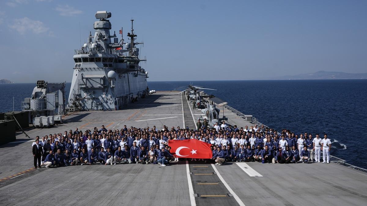Malazgirt Zaferi 30 Austos Zafer Bayram TCG Anadolu fotoraflar resimleri